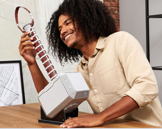 Puzzle 4D Build Marvel Hammer of Thor Mjolnir 3D Modell zum Zusammenbauen