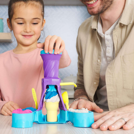 Kinetic Sand kinetischer Sand Eiscreme Set Soft Serve Station + Zubehör