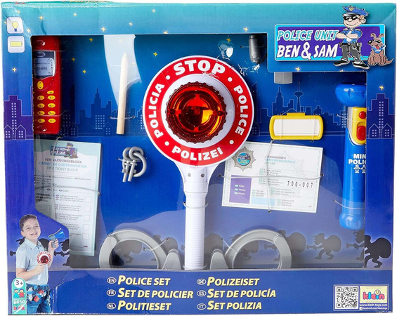 Kleiner Polizist im Set mit Lutscher