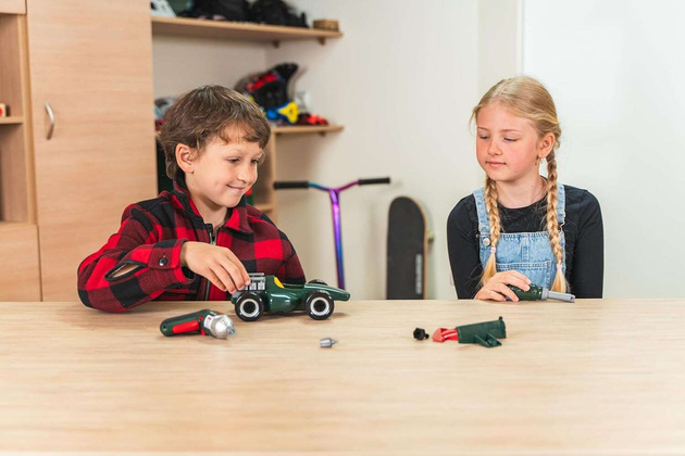 Koffer mit Auto und Bosch-Schraubendreher für Kinder Klein