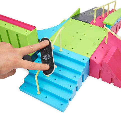 Fingerboard Ramp Neon Mega Park Invasion Skatepark + 4 Trickkarten