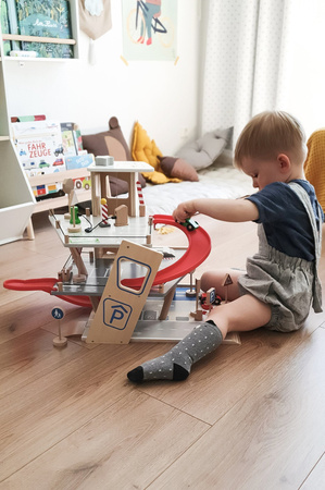 Verkehrszeichensatz aus Holz