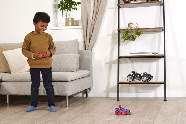 Ferngesteuertes RC-Fahrzeug für Spidey und seine Freunde