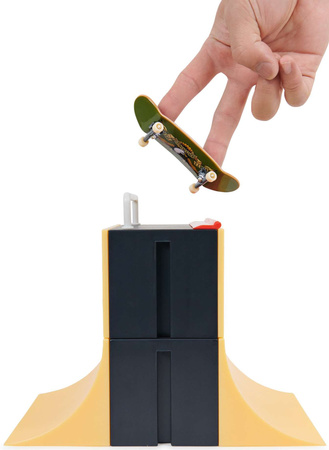 Tech Deck Fingerboard Big Vert Wall Rampenset + Skateboard