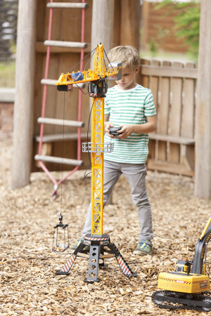 Dickie Construction Großer lenkbarer Kran 120 cm Mega Crane