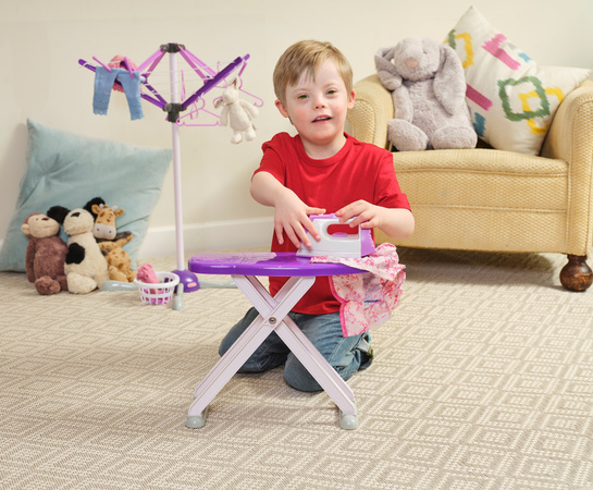 Bügelbrett Bügeleisen Trockner Korb groß Kinderset