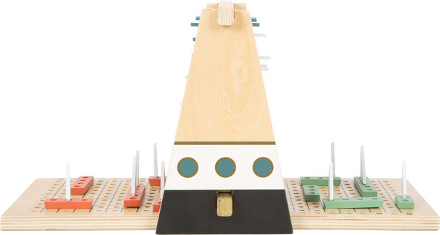 Strategiespiel mit Holzschiffen für Kinder