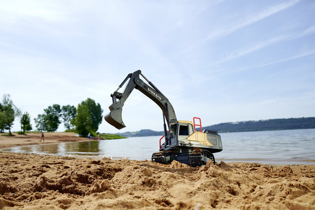 Ferngesteuerter Volvo Construction Bagger mit Licht und Ton