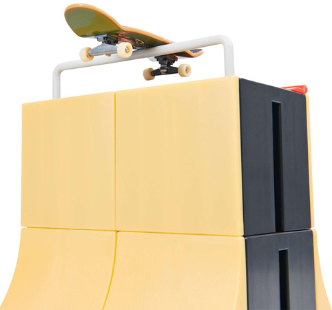 Tech Deck Fingerboard Big Vert Wall Rampenset + Skateboard