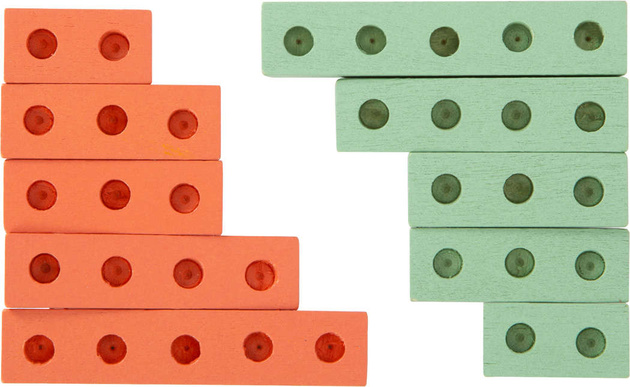 Strategiespiel mit Holzschiffen für Kinder