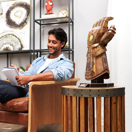 Puzzle 4D Build Marvel Infinity Gauntlet 3D Modell zum Zusammenbauen