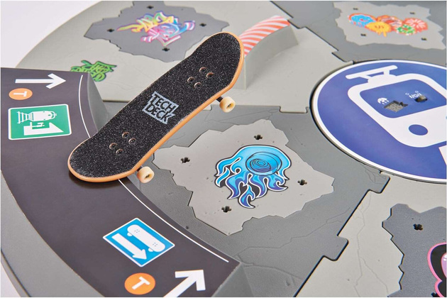 Tech Deck Shredline 360 Grad drehbares Rampenset 51 cm + Zubehör