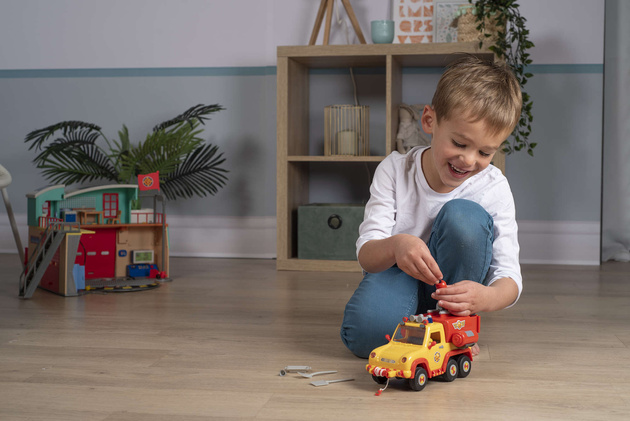 Feuerwehrmann Sam Feuerwehrauto Venus 2.0 mit Penny Figur Licht und Sound